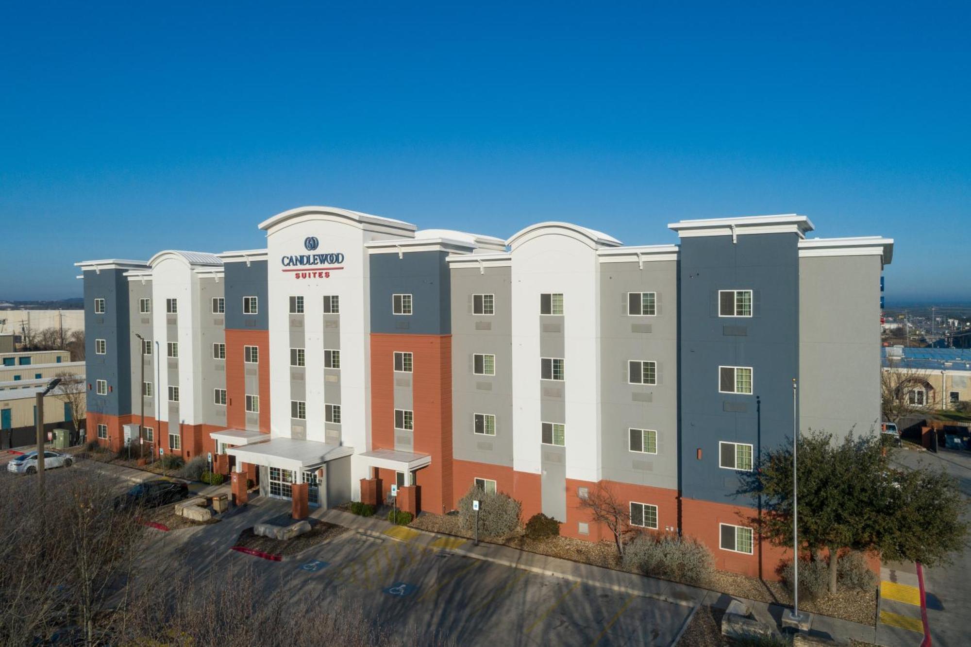 Candlewood Suites San Marcos By Ihg Екстериор снимка